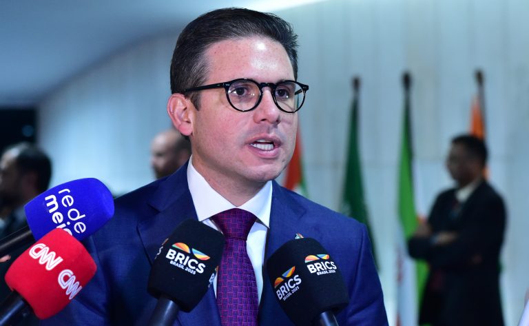 Hugo Motta defende ‘uniformidade’ da chapa e diz que voto cruzado ao Senado é natural