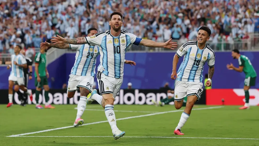 Argentina mostra raça vence a Inglaterra na semi e retorna à final da Copa após ser campeã em 2022