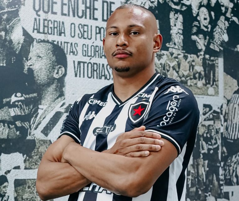 Botafogo-PB anuncia contratação de lateral para sequência da temporada